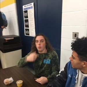 Meet your Posher, Hunter